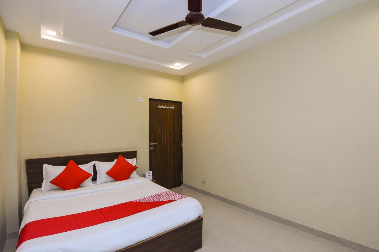 Sukrangu Palace Hotel Shirdi Luaran gambar